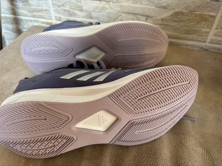 Спортни обувки. Adidas р-р38