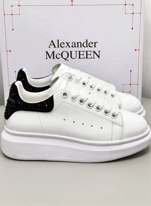Alexander McQueen - Cu factura!