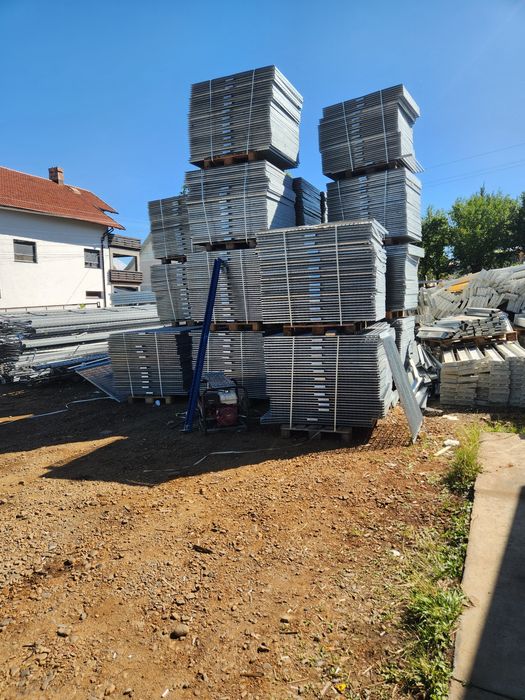 Rafturi metalice