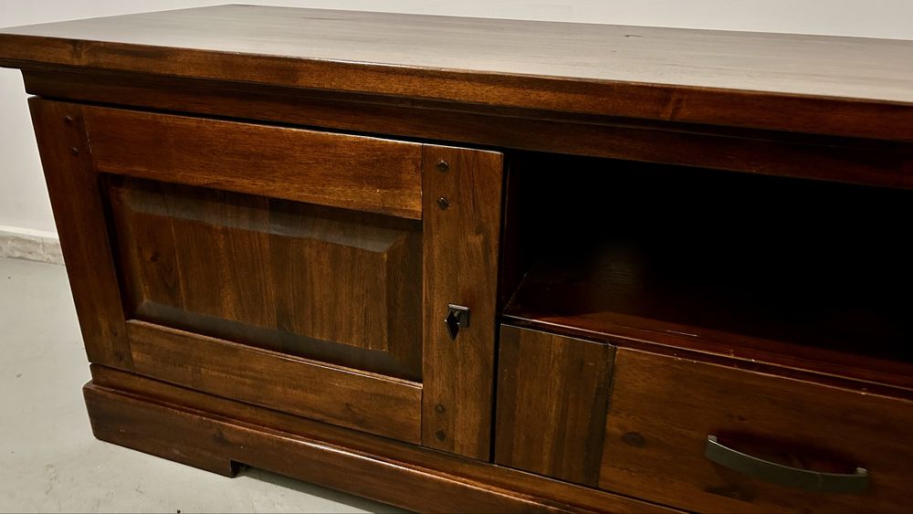 Масивен ТВ шкаф Холандия