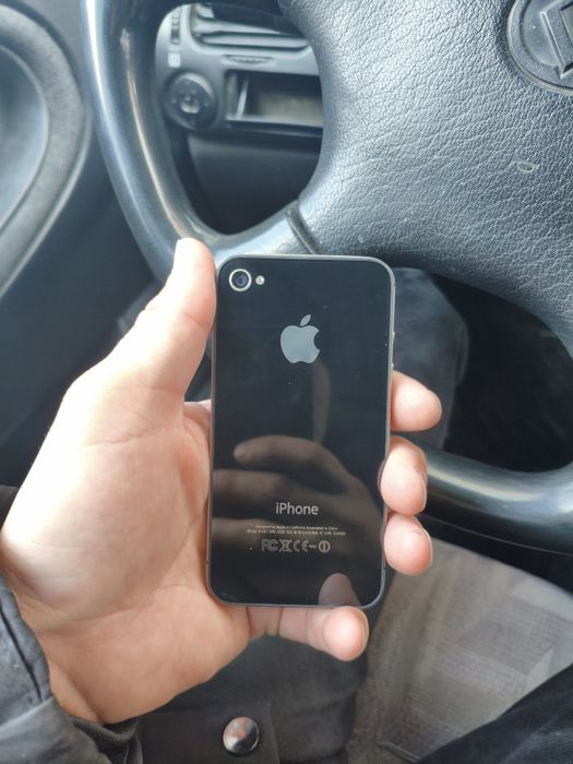 iPhone 4s продам Sim 4g оригинал