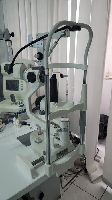 Aparatura oftalmologica urgent
