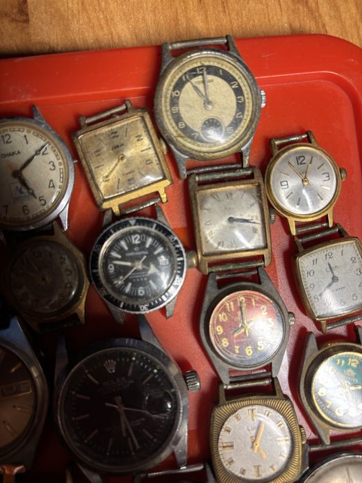 Lot ceasuri mecanice vechi  defecte 25 de bucati