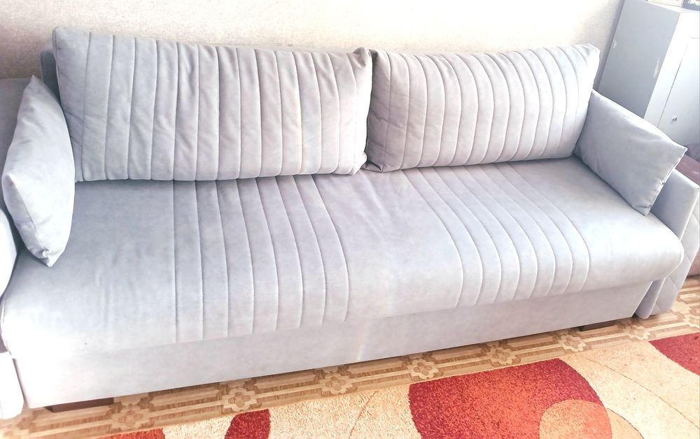 Продам диван сейф