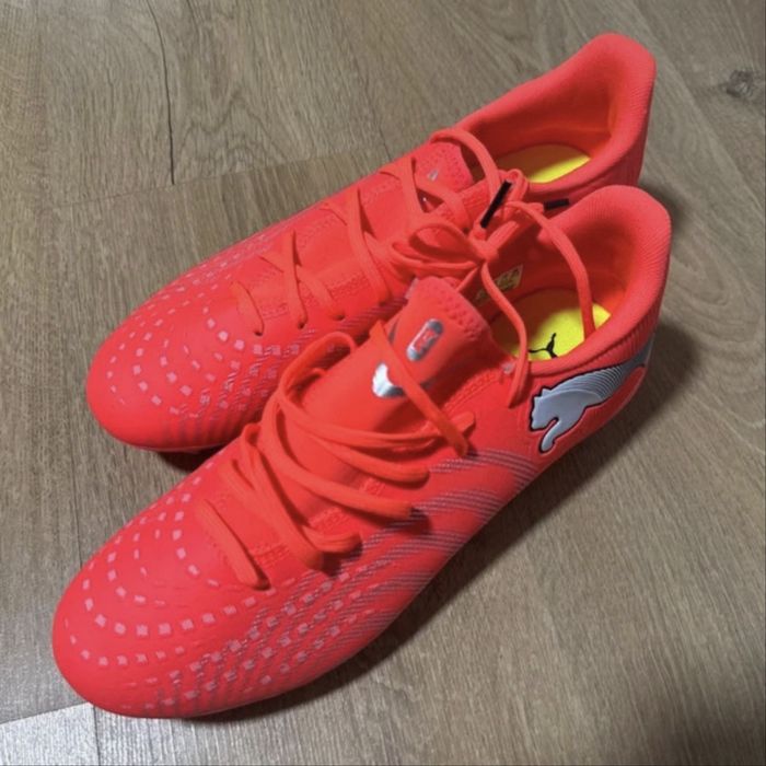 Ghete de fotbal puma