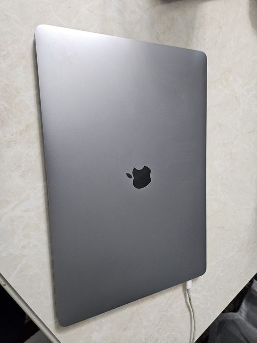 Macbook pro 16 inch 2019
