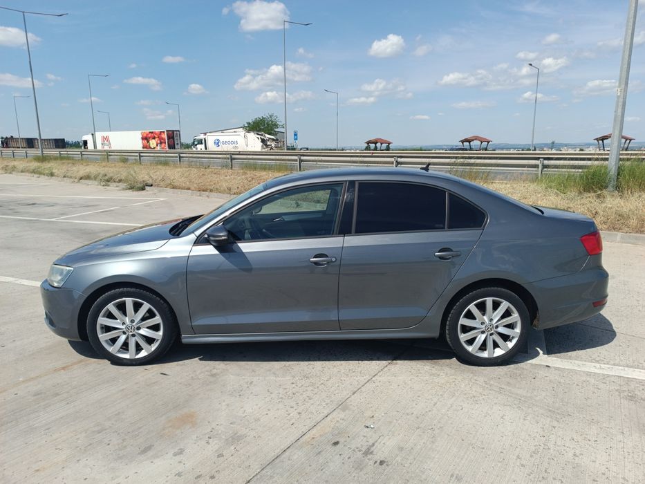 VOLKSWAGEN Jetta 2014 — imagine 4