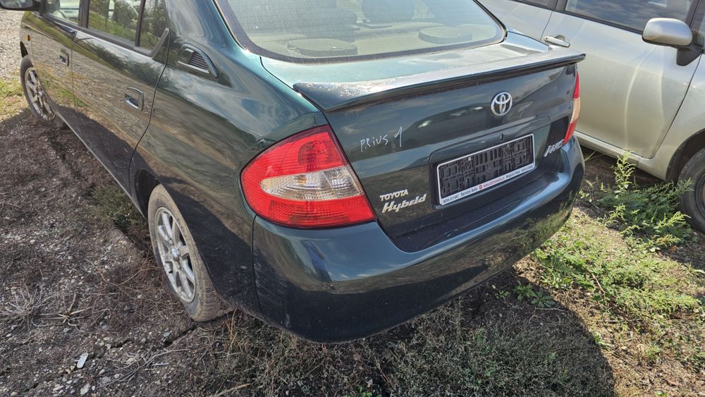 Stop stânga si dreapta Toyota Prius 1