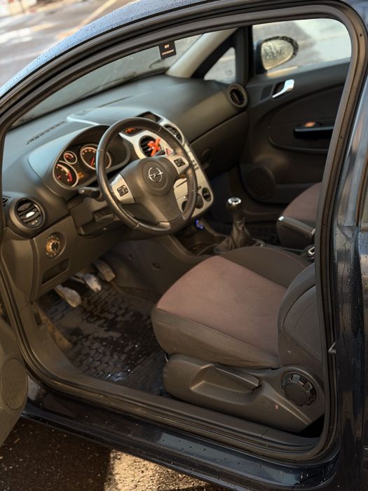 Opel Corsa D 1.4i 2007
