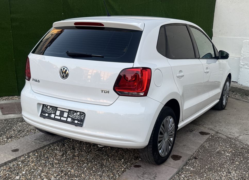 VOLKSWAGEN Polo 2013 — imagine 4