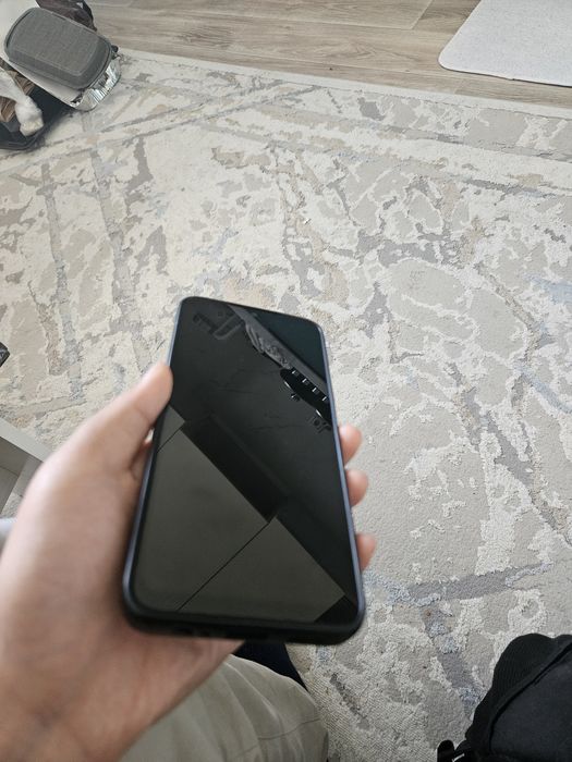 Продам или обменяю хонор х6Б