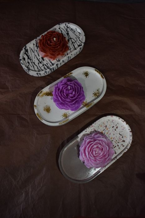 Гипсовые изделия, подносы