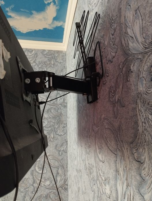 Продам телевизор смарт