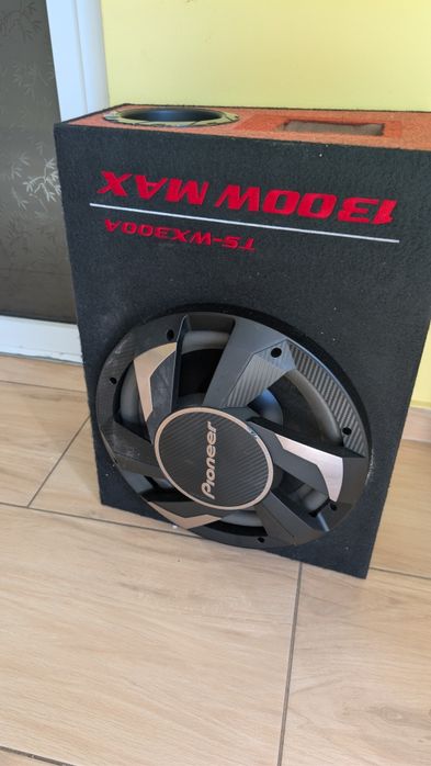 Subwoofer Amplificat Pioneer TS-WX300A, 1300 W , s-au schimb cu stație auto