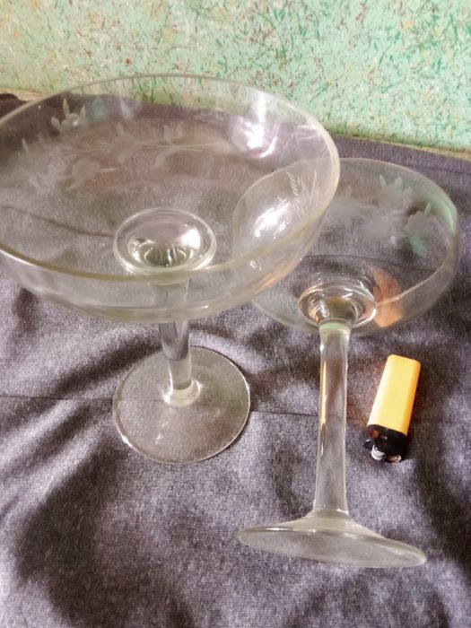 Хрустальные фужеры, бокалы стопки стаканы