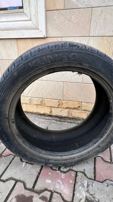 Продам комплект резины R18