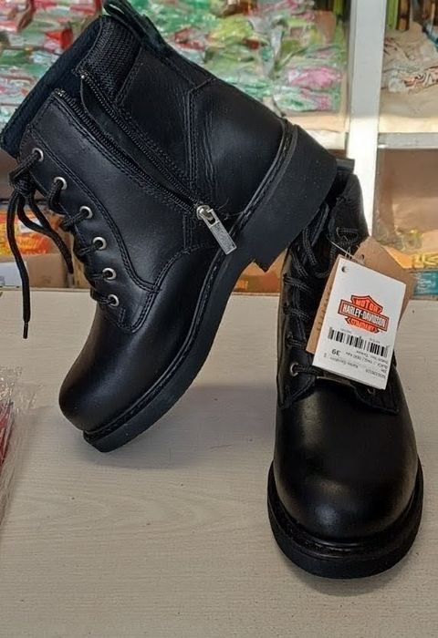 Боти от естествена кожа