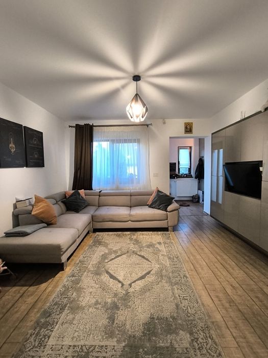 195000e Casa tip duplex Valea Adanca la strada asfaltata, 116mp toate utilitatile,mobilata și utilata complet, beci, bucătărie de vara, alarma AC etc