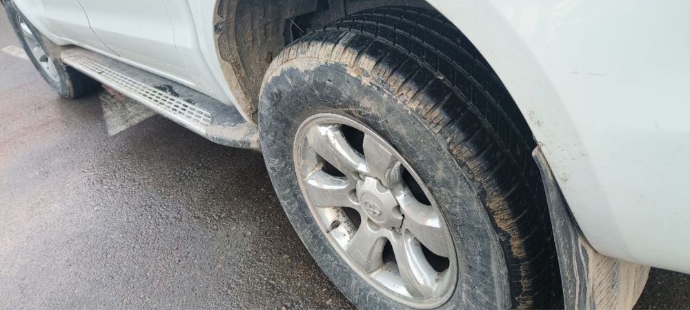 Jac T6 srochna sotiladi