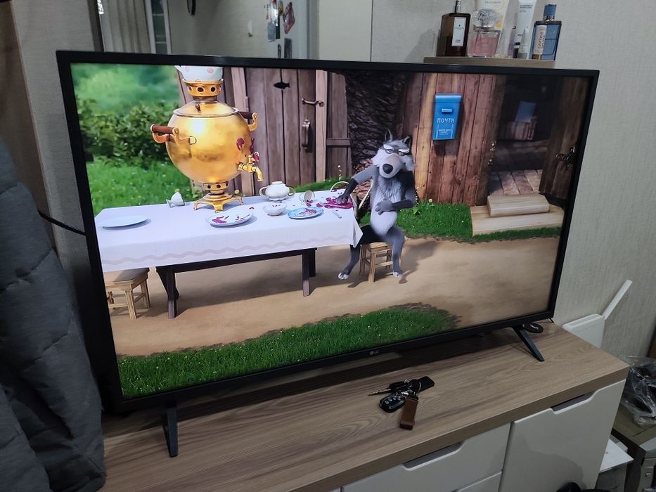 Телевизор LG 4K 108 см диагональ