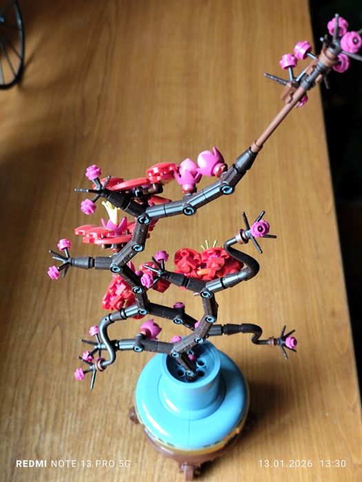 Продавам конструктор Лего, Японска вишна