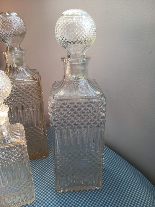 Decantor vechi Românesc din perioada comunista ,Tuică ,Rachiu,Whiskey