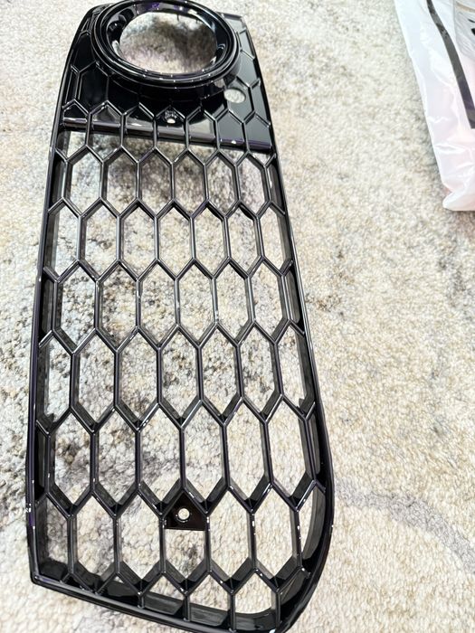 Решетки за халоген пчелна пита АУДИ А4 Б8