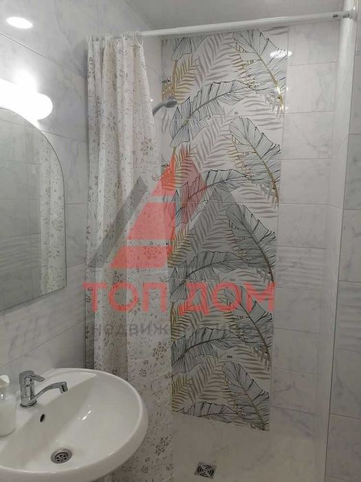 Дава се под наем Двустаен апартамент в к.к. Св.Св. Константин и Елена - 65 кв.м за 600 € - Снимка #3