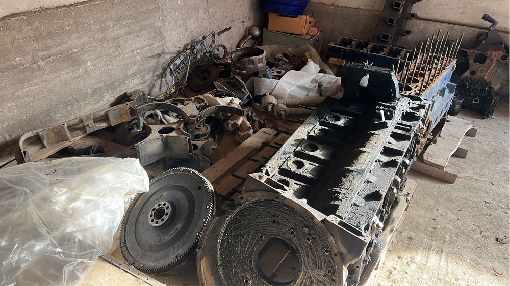 Запчасти матора Хова и Шахман