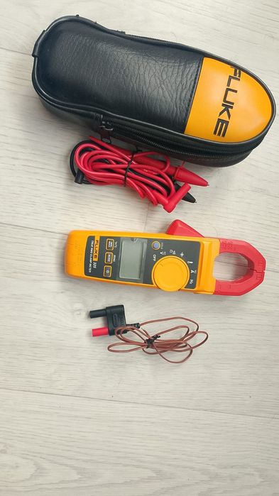 Fluke 325, клещ.