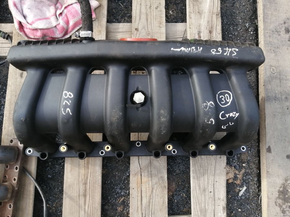 Продам запчасти на бмв 728