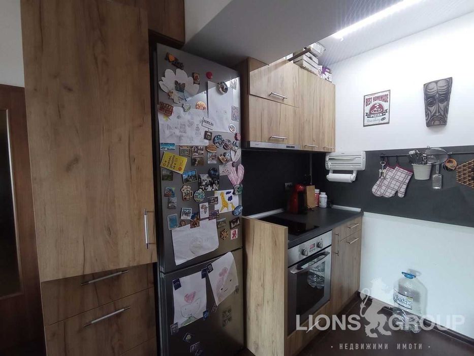 Продава се Тристаен апартамент в Варна, Възраждане 3 - 90 кв.м за 1556 €/кв.м - Снимка #5