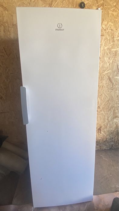 продается маразильники , обьем 524 л , торг есть