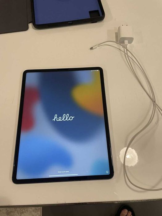 iPad Pro, 12.9-inch (5th generation) 5G+новый чехол X-LEVEL 12.9 M1