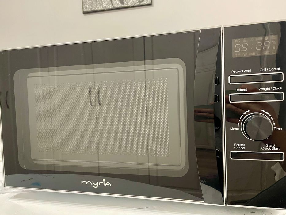 Cuptor microunde MyriaMY4402SVG