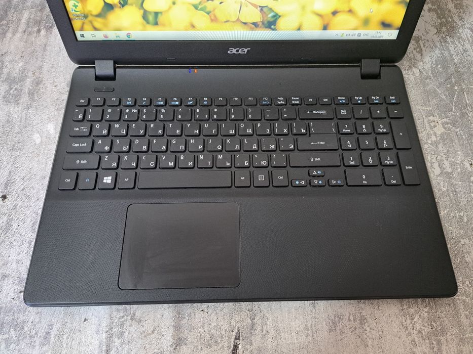 Продам ноутбук ACER Aspire EX-2519  (идеал)
