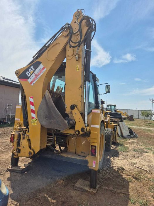Buldoexcavator Caterpillar 422E