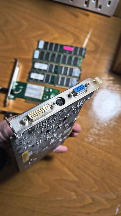 Carcasa ATX PC (vintage retro builds) + alte piese PC