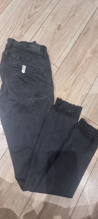 Панталон Motivi, Lui jo черен.Широк бял панталон Б