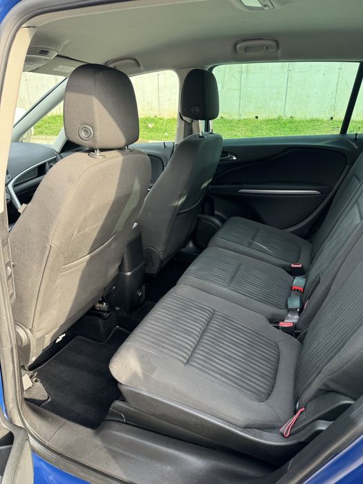 Opel Zafira 2018 1.6Benzina Cng 7Locuri 120.000km 150 cai