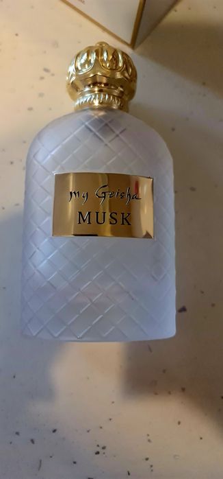 Vând sticla goală parfum Musk my geisha