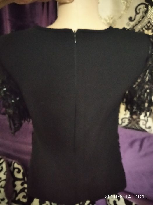 новая кофта нарядная в бисире размер М