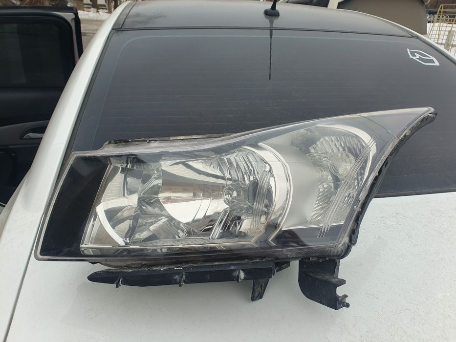 Продам фонарь шевроле круз