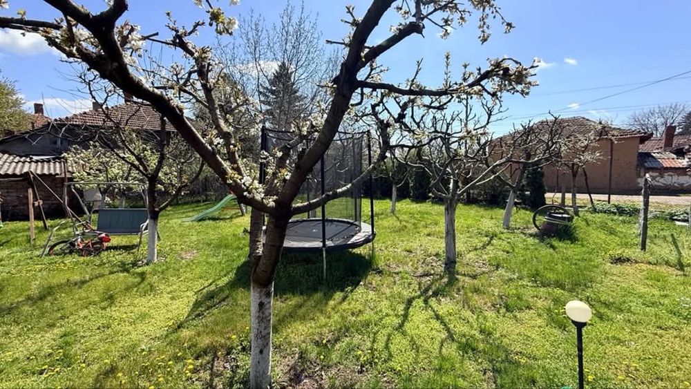 Продава се Къща в с. Крива бара, Област Монтана - 200 кв.м за 145 €/кв.м - Снимка #1