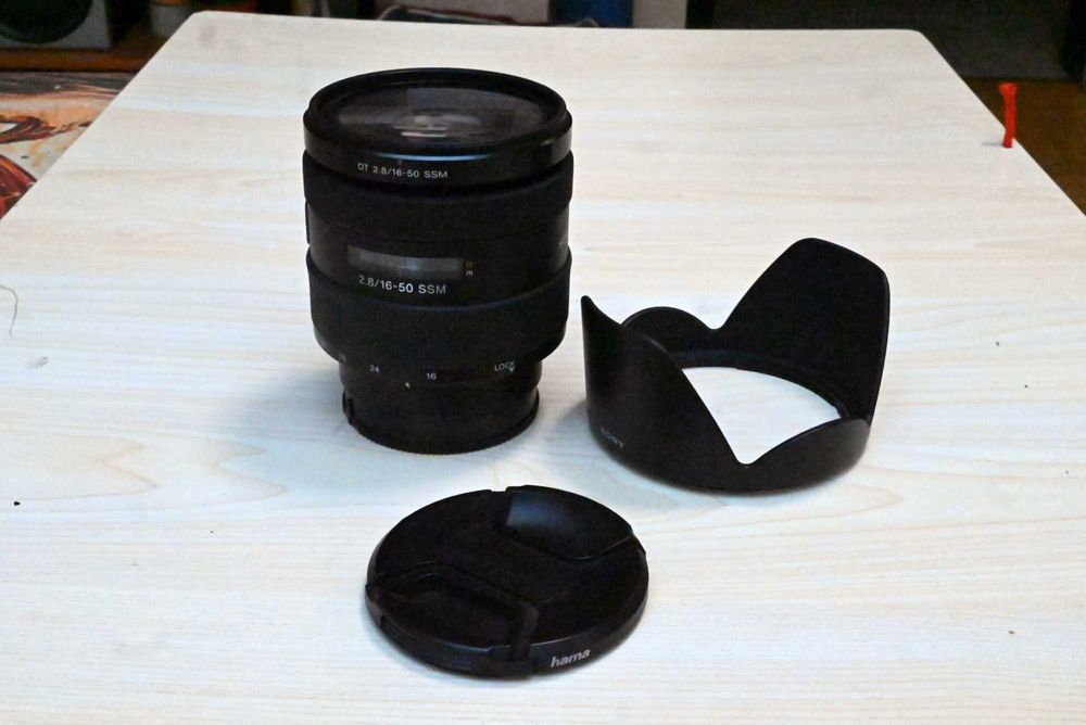 Продавам професионален обектив SONY SAL 16-50/2,8