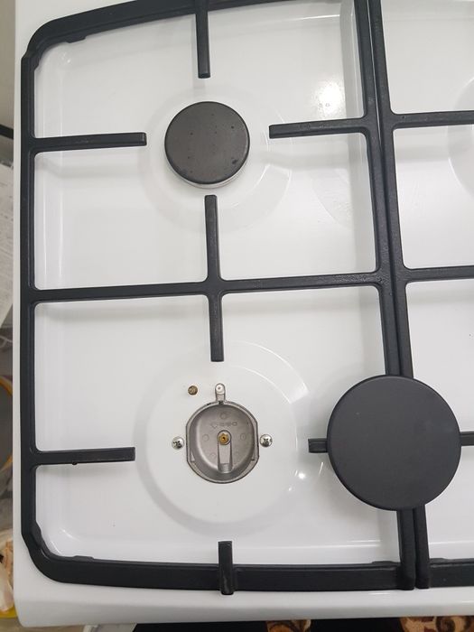 Продам газ плиту