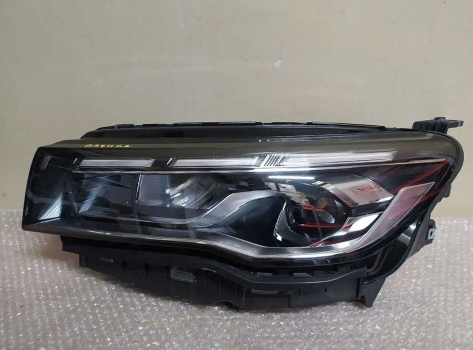 Фара передний фонарь Geely Emgrand 2021-/Джеели Емгранд 2021-