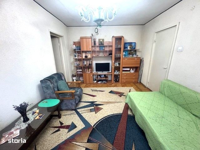 Apartament 3 camere etaj 1 zona BCR
