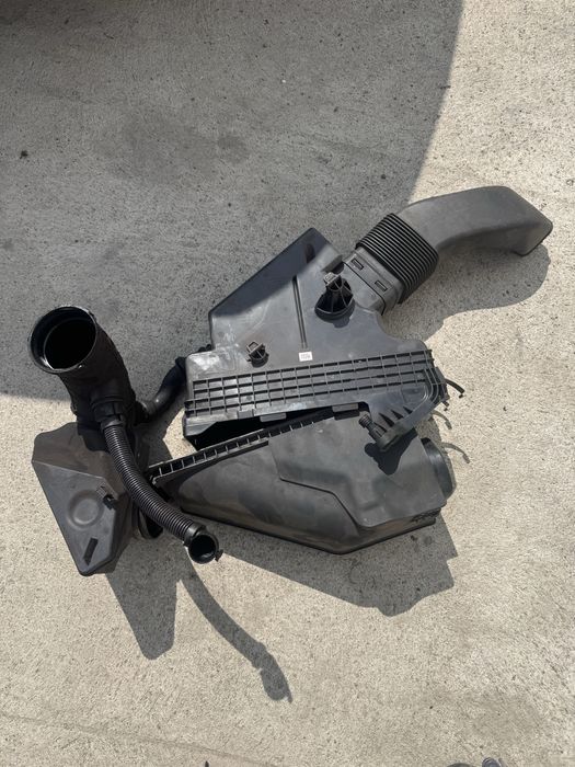 Carcasa filtru aer tubulatura f10 f11 b47