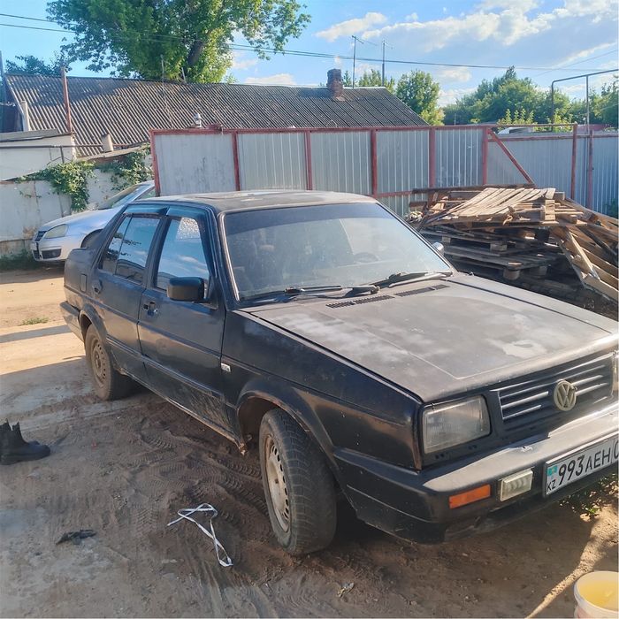 Продамм джетту 1990г